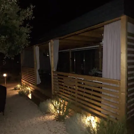 Mobile Homes Royal R Appartement *